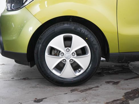 Used 2014 Kia Soul FWD image 26