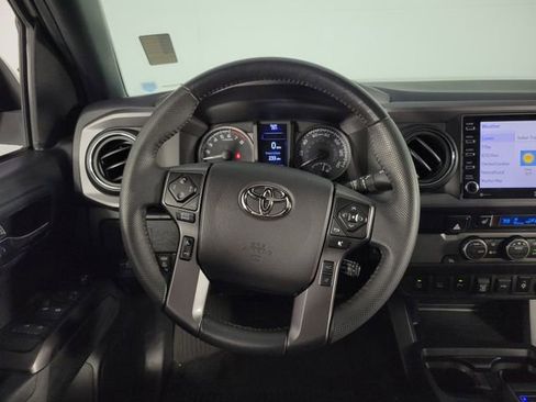 Used 2022 Toyota Tacoma TRD Off-Road w/ TRD Premium Off Road Package RWD image 19