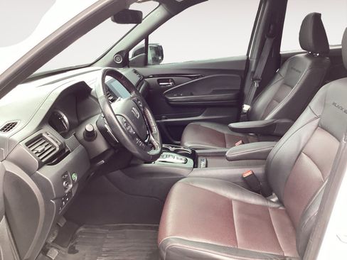 Used 2023 Honda Ridgeline Black Edition image 9