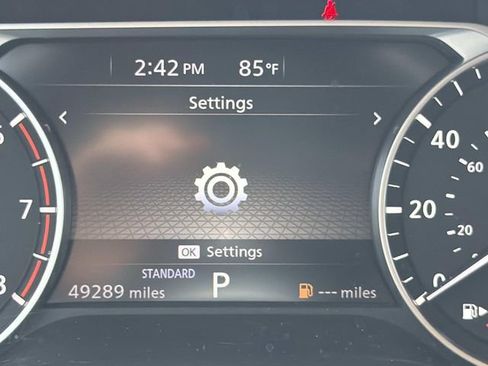 Used 2021 Nissan Rogue SV FWD image 25