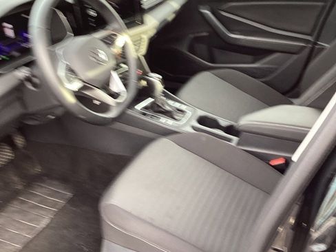 Used 2025 Volkswagen Jetta S image 10