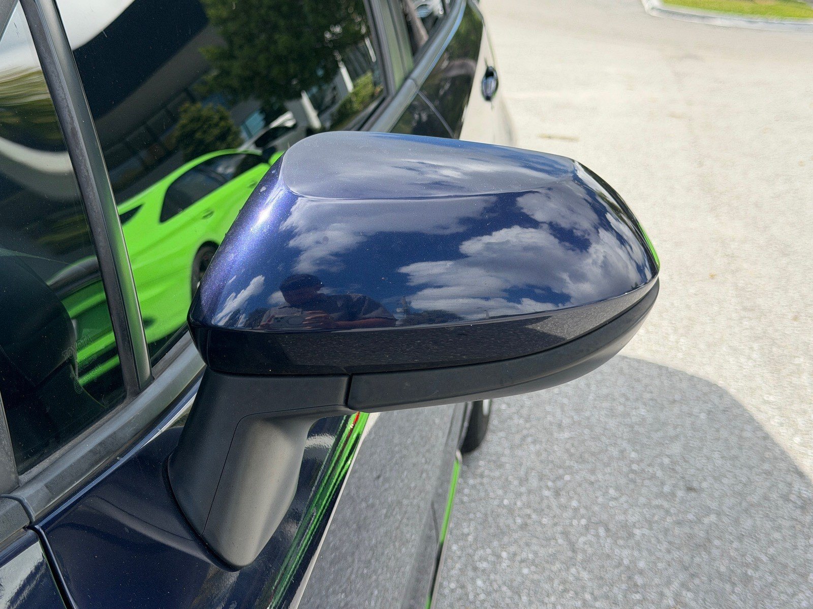 Used 2020 Toyota Corolla LE FWD image 43