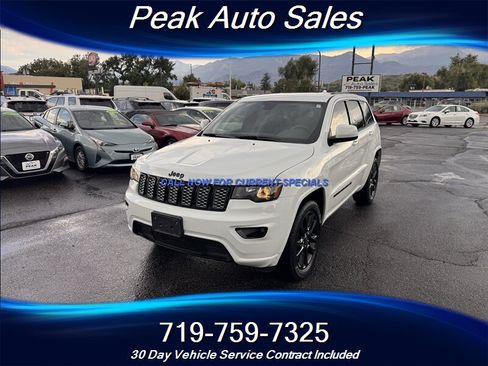 Used 2022 Jeep Grand Cherokee Laredo X AWD/4WD image 3