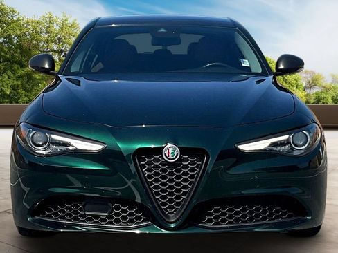 Used 2020 Alfa Romeo Giulia w/ Nero Edizione RWD image 3