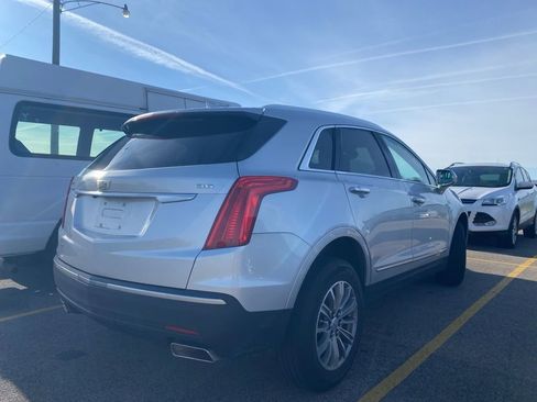 Used 2018 Cadillac XT5 Luxury w/ Driver Awareness Package image 9