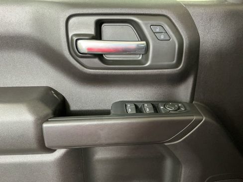 Used 2024 Chevrolet Silverado 1500 Custom Trail Boss w/ LPO, Dark Essentials Package AWD/4WD image 16