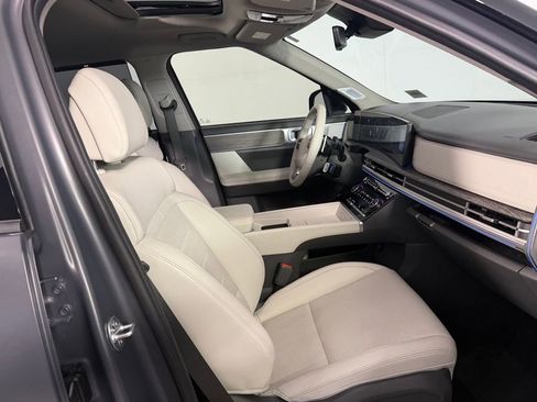 Used 2025 Hyundai Santa Fe Limited FWD image 34