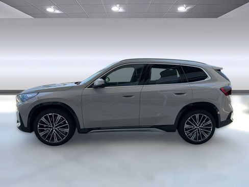Used 2026 BMW X1 xDrive28i w/ Technology Package AWD/4WD image 2
