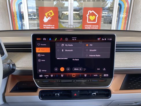 Certified 2025 Volkswagen ID. Buzz 1st Edition RWD image 32
