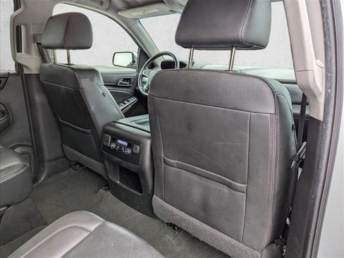 Used 2018 Chevrolet Suburban Premier RWD image 27