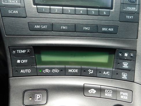 Used 2011 Toyota Prius Two FWD image 11