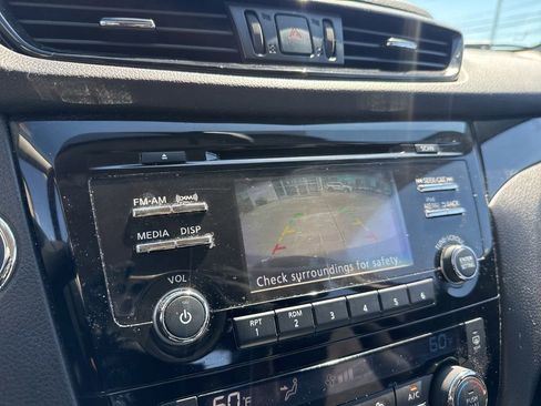Used 2018 Nissan Rogue Sport SV AWD/4WD image 20