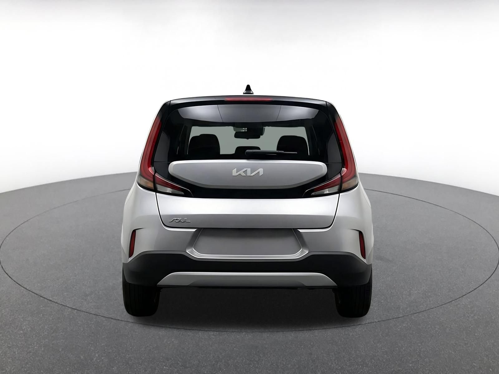 Used 2025 Kia Soul LX w/ LX Technology Package FWD image 6