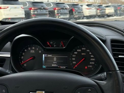 Used 2014 Chevrolet Impala LT image 8