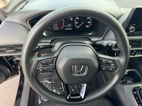 Used 2023 Honda HR-V LX image 23