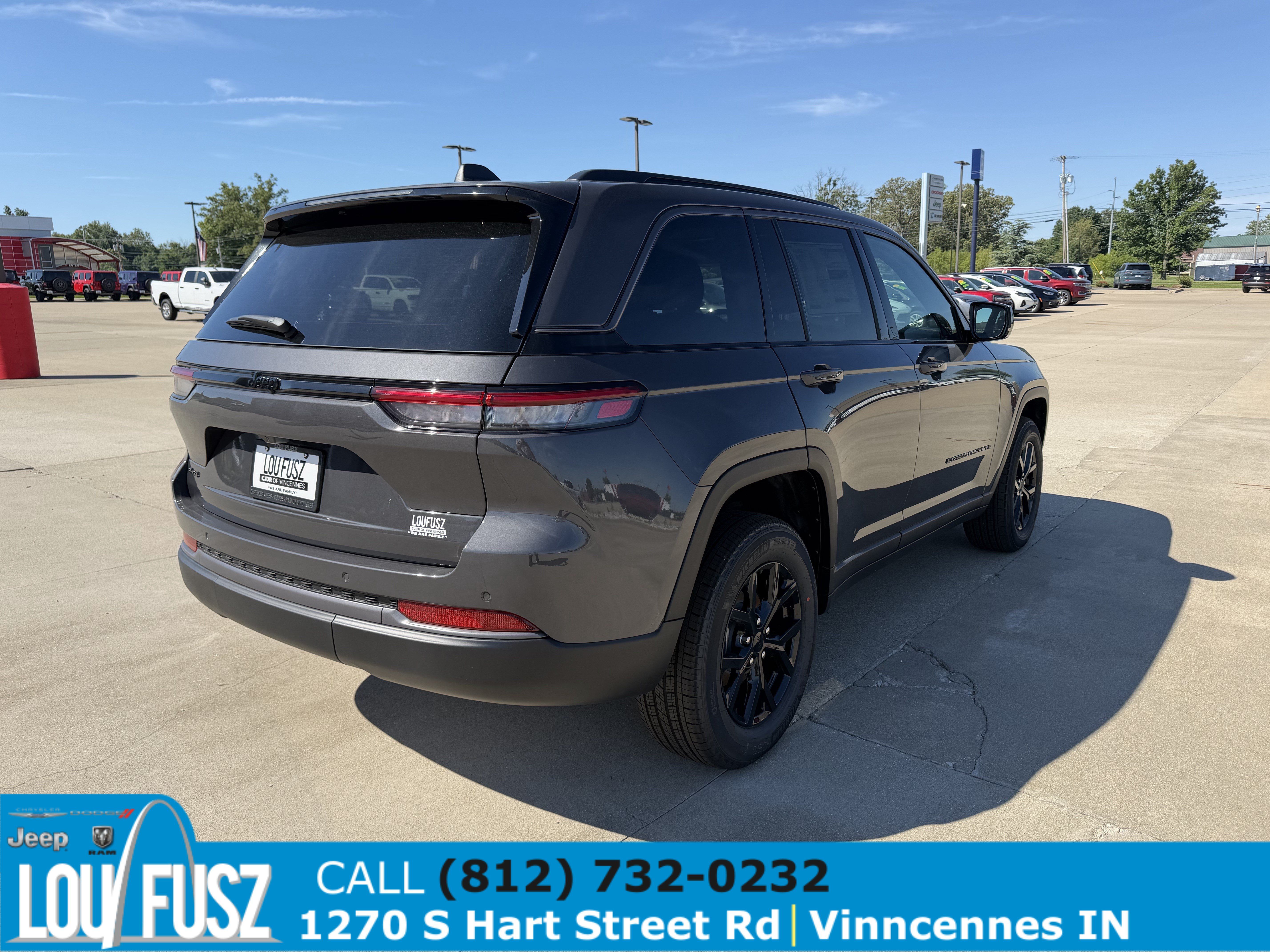New 2026 Jeep Grand Cherokee Altitude AWD/4WD image 7
