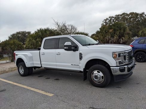 Used 2020 Ford F350 Lariat w/ Lariat Ultimate Package image 2