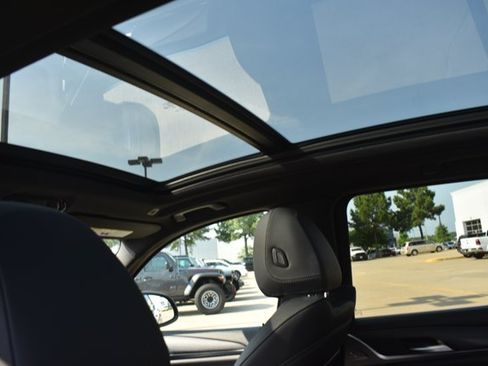 Used 2024 BMW X3 sDrive30i RWD image 19