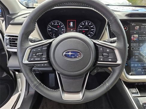 Used 2023 Subaru Outback Limited image 17