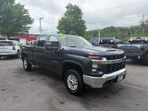 Used 2020 Chevrolet Silverado 2500 LT w/ Fleet Comfort Package AWD/4WD image 4