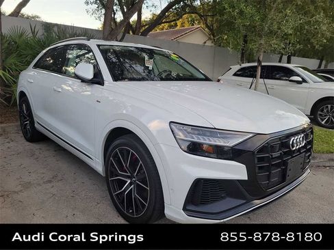 Used 2020 Audi Q8 Prestige w/ Prestige Package image 14