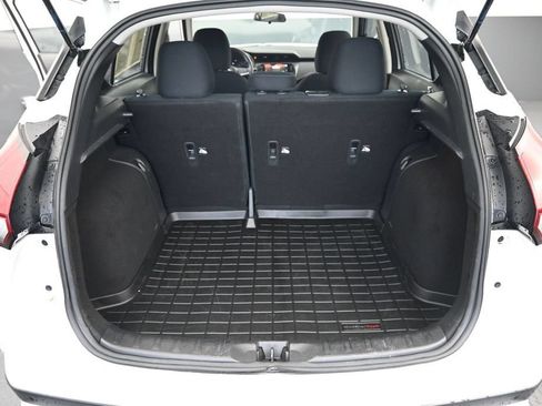 Used 2023 Nissan Kicks SV FWD image 14