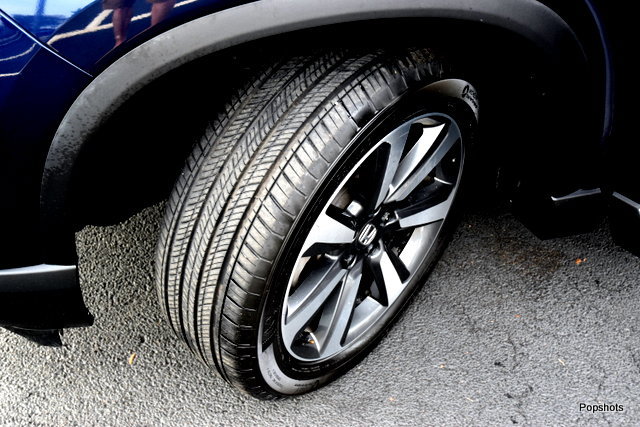 Used 2024 Honda Pilot Touring image 7