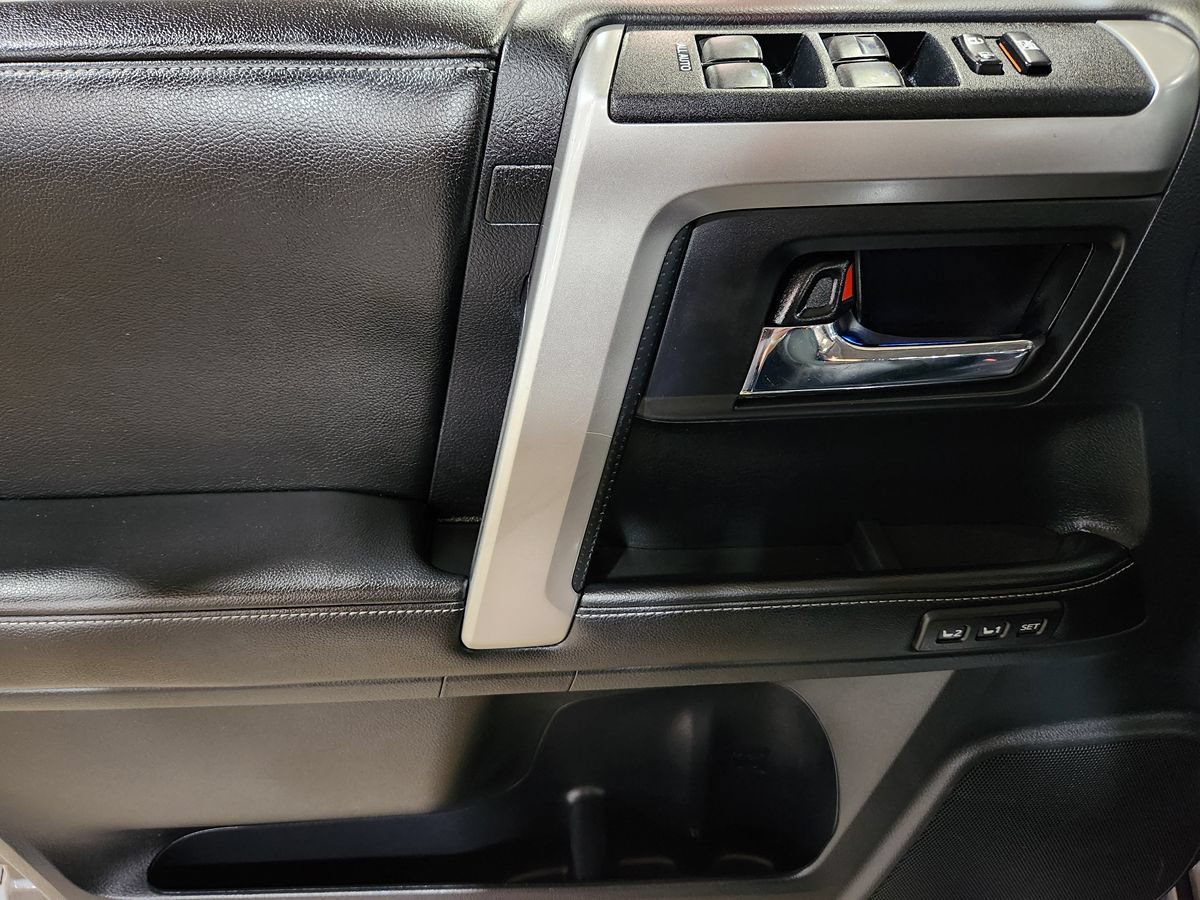 Used 2015 Toyota 4Runner Limited RWD image 42