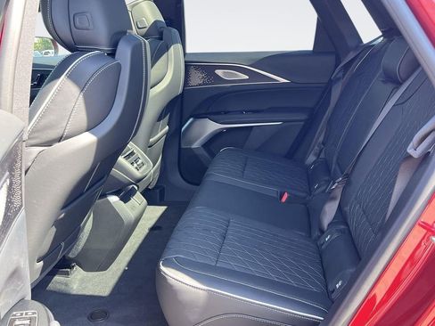 New 2026 Cadillac Lyriq V AWD/4WD image 28