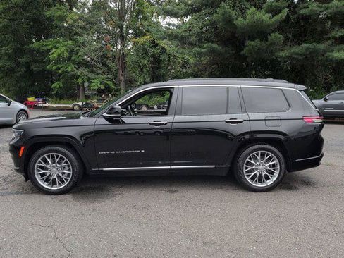 Certified 2024 Jeep Grand Cherokee L Summit AWD/4WD image 9