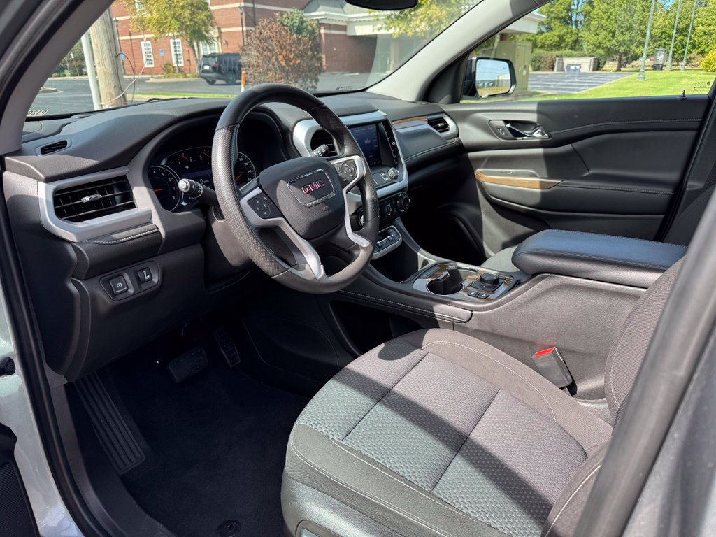 Certified 2023 GMC Acadia SLE w/ Driver Convenience Package AWD/4WD image 12