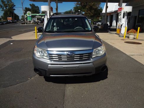 Used 2010 Subaru Forester 2.5X AWD/4WD image 7