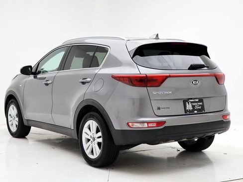 Used 2018 Kia Sportage LX w/ LX Popular Package AWD/4WD image 6