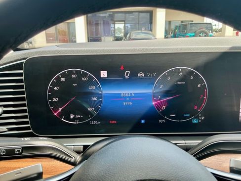 Used 2026 Mercedes-Benz GLE 450 4MATIC image 32