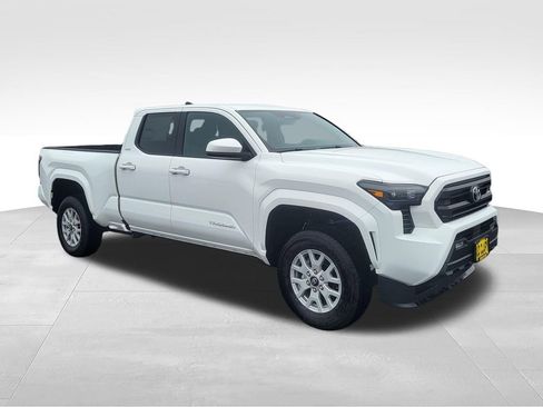 New 2026 Toyota Tacoma SR5 image 8