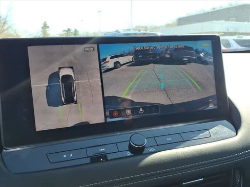 Used 2026 Nissan Rogue SL image 12