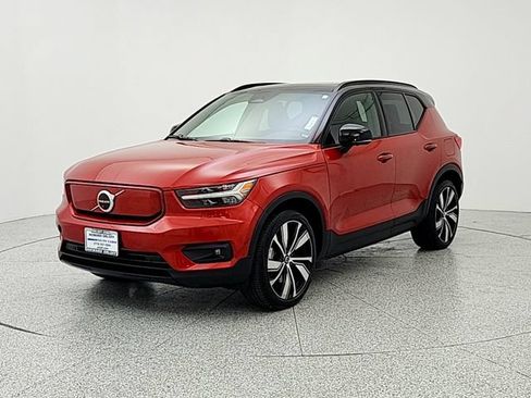 Used 2022 Volvo XC40 P8 Recharge Plus AWD/4WD image 1