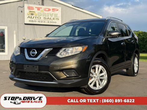 Used 2015 Nissan Rogue SV w/ SV Premium Package AWD/4WD image 1