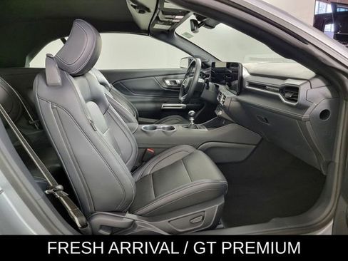 Used 2025 Ford Mustang GT Premium RWD image 18
