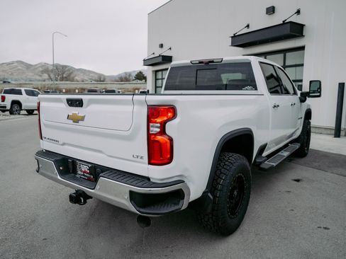 Used 2024 Chevrolet Silverado 3500 LTZ w/ LTZ Premium Package image 9