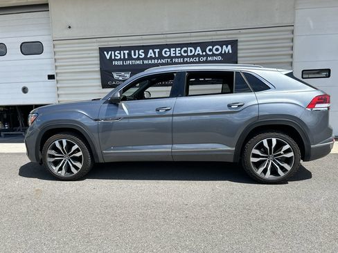 Used 2020 Volkswagen Atlas Cross Sport SEL Premium R-Line AWD/4WD image 7