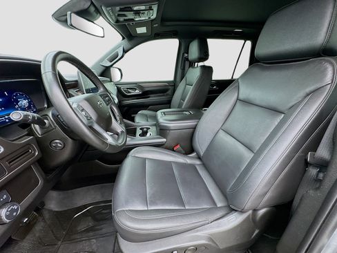 Used 2024 Chevrolet Tahoe Z71 w/ Luxury Package AWD/4WD image 13