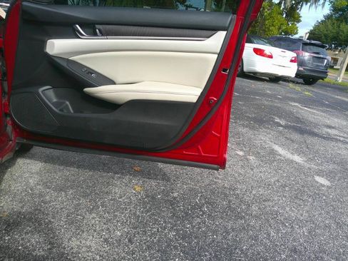 Used 2020 Honda Accord EX image 26
