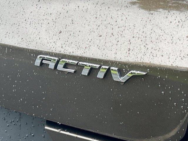 Used 2022 Chevrolet TrailBlazer ACTIV w/ Technology Package FWD image 14