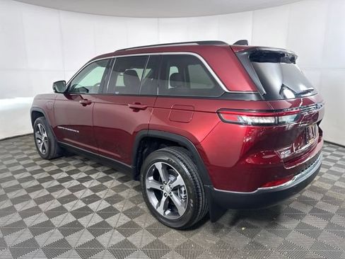 Used 2023 Jeep Grand Cherokee 4WD 4xe w/ Luxury Tech Group II image 5