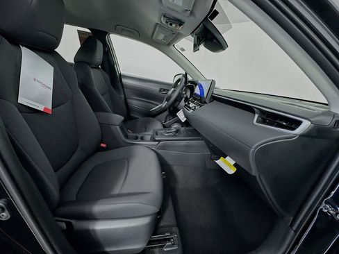 New 2026 Toyota Corolla Cross LE image 29