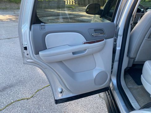 Used 2012 GMC Yukon SLT AWD/4WD image 18