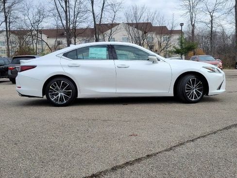 Used 2024 Lexus ES 350 w/ Premium Package FWD image 28
