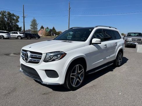 Used 2017 Mercedes-Benz GLS 550 4MATIC image 3