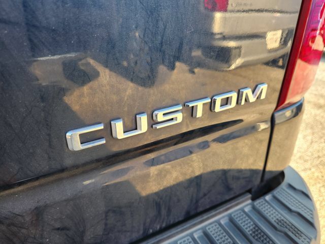 Used 2022 Chevrolet Silverado 1500 Custom RWD image 9
